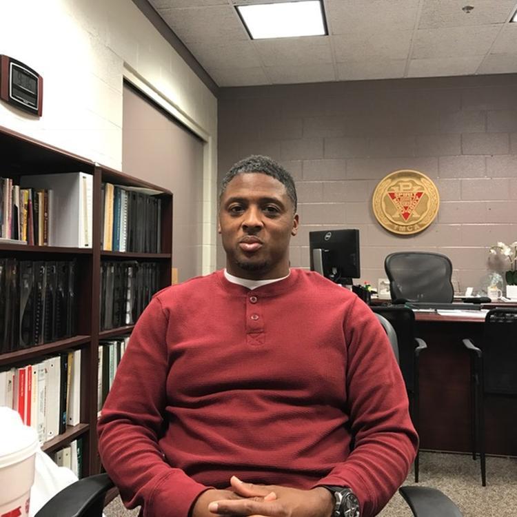 Former NFL Star Warrick Dunn Gives Away His 145th Home - SouthWest Tribune